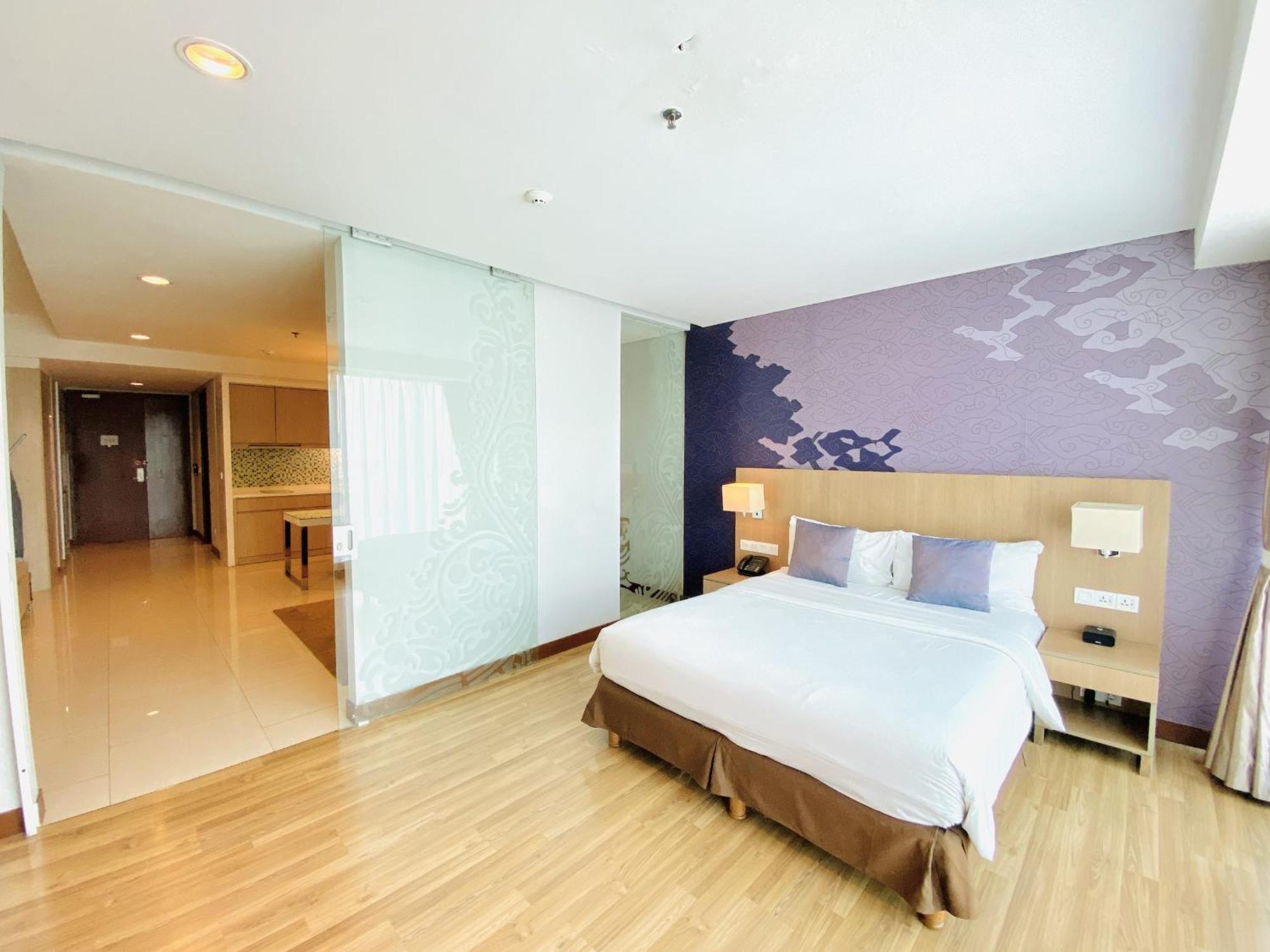 The H Tower Rasuna Suites Kuningan Jakarta By Villaloka Exterior foto