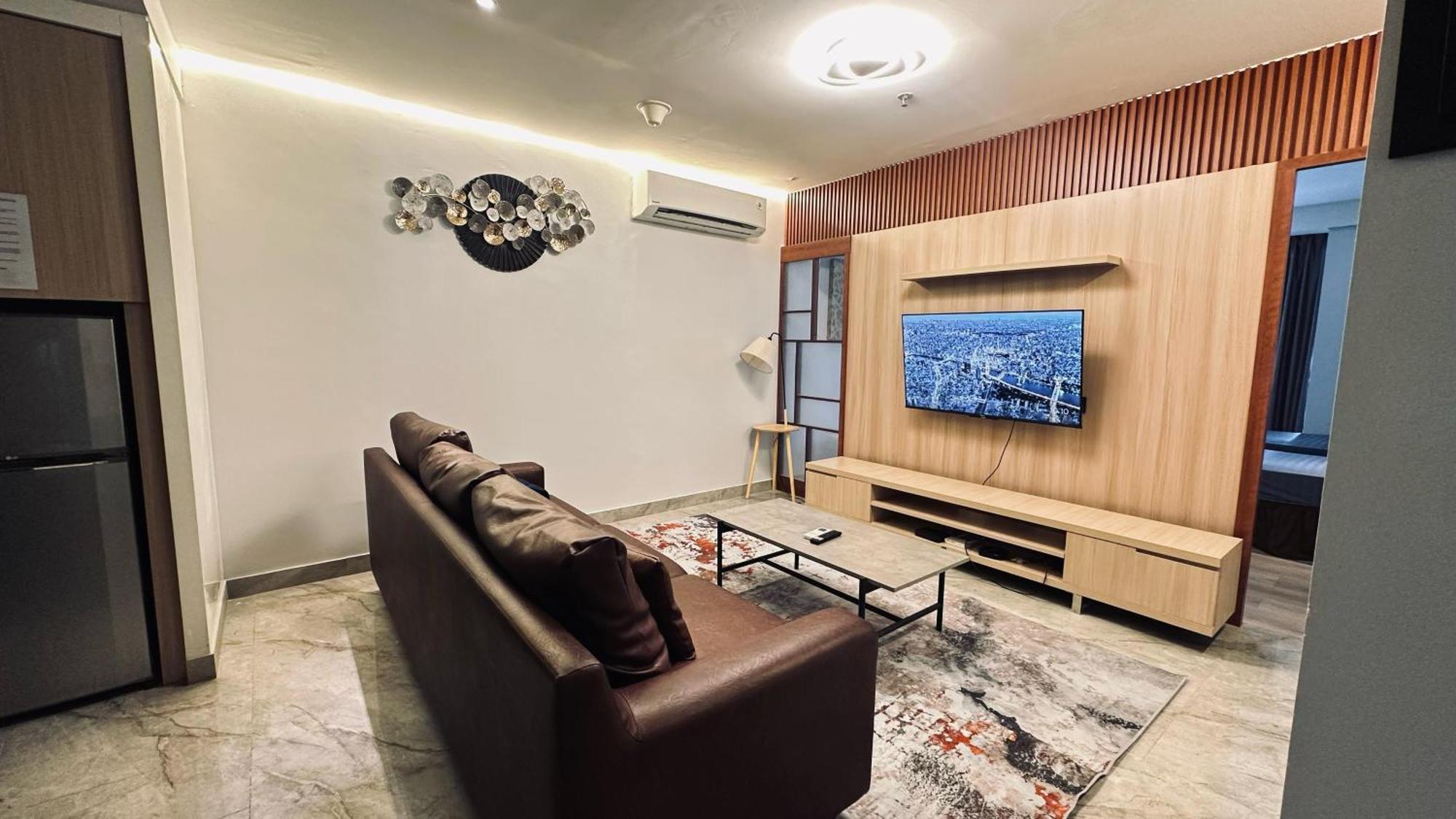 The H Tower Rasuna Suites Kuningan Jakarta By Villaloka Exterior foto